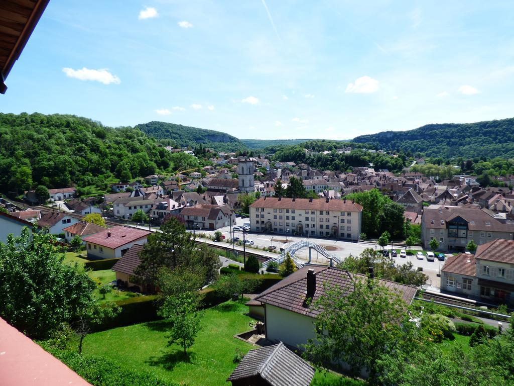 La Colline Aux Yeux Doubs Panzió Baume-les-Dames Kültér fotó