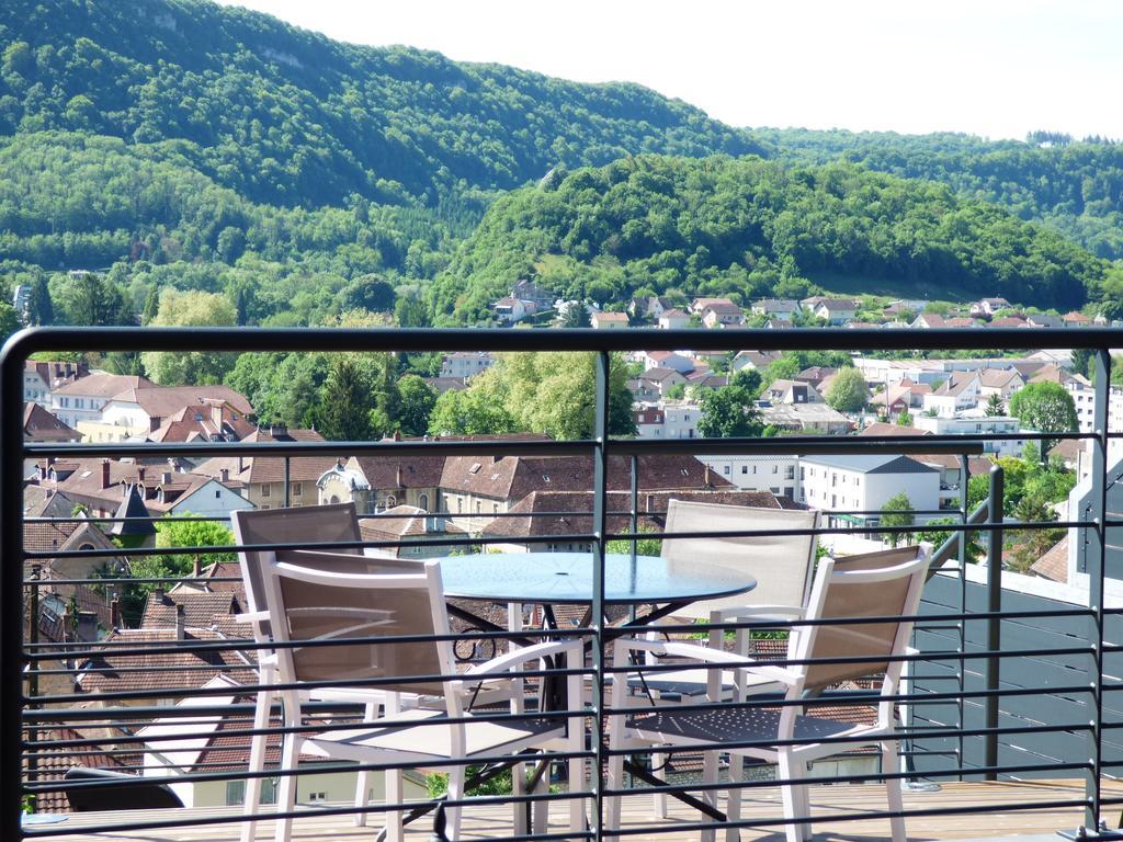 La Colline Aux Yeux Doubs Panzió Baume-les-Dames Kültér fotó