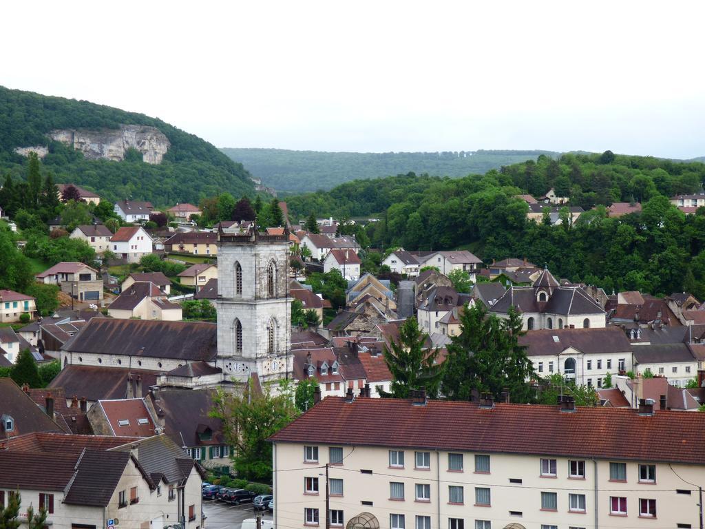 La Colline Aux Yeux Doubs Panzió Baume-les-Dames Kültér fotó